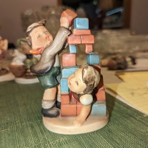 Vintage NAPCO "The Builders" Series Figurine Boy and Girl Building Blocks